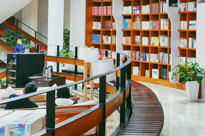 中央財經(jīng)大學(xué)在職研究生 中央財經(jīng)大學(xué)在職研究生